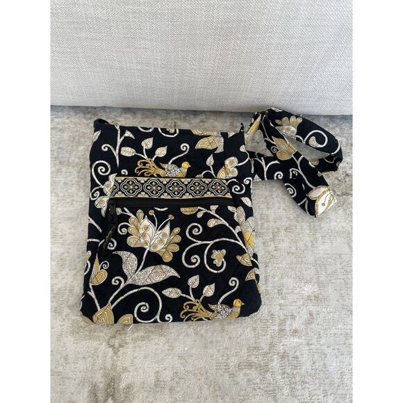 VERA BRADLEY LUNCH BAG DAISY (YELLOW‎ BIRD) (RETIRED) - Picture 1 of 7